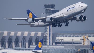 Verbraucherschützer wirft Lufthansa Vorsatz bei fehlenden Reisekosten-Erstattungen vor