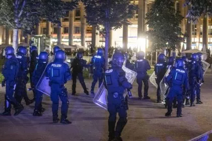 Stuttgart: Polizei bereitet sich mit Hundertschaften aufs kommende Wochenende vor