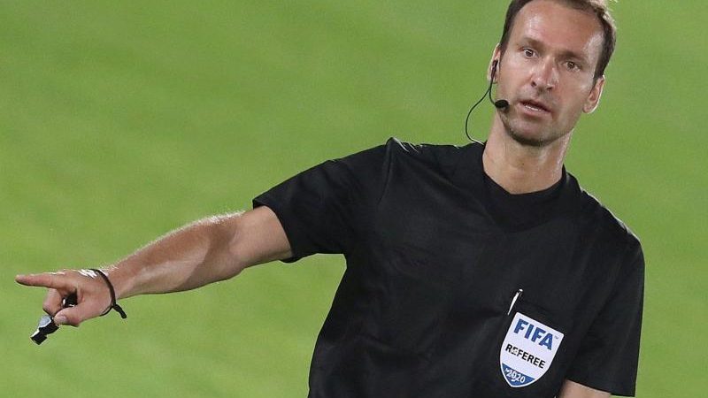 Referee Dankert fühlte sich an Kreisliga-Zeiten erinnert