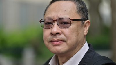 Hongkong: Demokratie-Aktivist und Juraprofessor will seine Entlassung vor Gericht anfechten