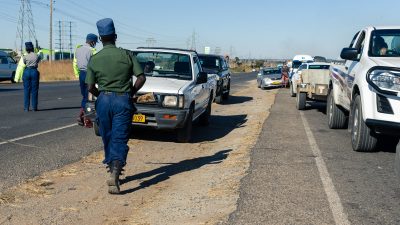 Simbabwe: Mehr als 100.000 Festnahmen wegen Verstößen gegen Corona-Auflagen