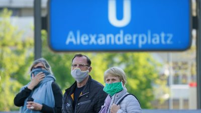 Gesundheitsminister von Bund und Länder: „Maskenpflicht in Geschäften wird beibehalten“