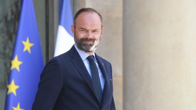 Frankreichs Regierung komplett zurückgetreten