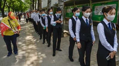 Impfstoff zu COVID-19: Chinesisches Unternehmen zwingt seine Mitarbeiter zur Teilnahme an klinischer Studie