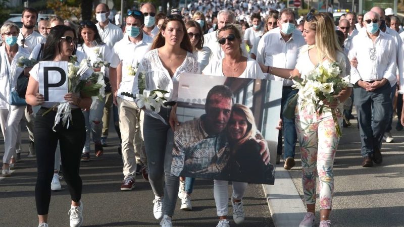 Frankreich: 6.000 Menschen beteiligen sich an Trauermarsch für hirntoten Busfahrer in Bayonne