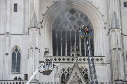 Frankreich: Ermittlungen wegen Brandstiftung nach Feuer in Kathedrale von Nantes