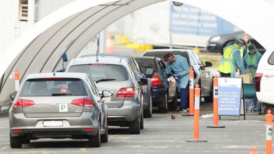 Melbourne: Hamsterkäufe nach erneuter Ausgangssperre – Urlauber kehren nach Hause zurück