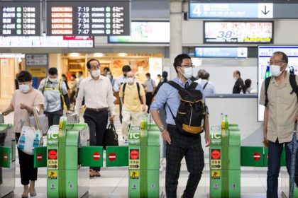 Hunderte Besucher „plündern“ Kunstausstellung in Tokio