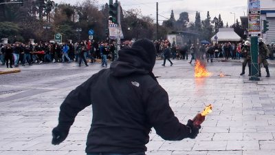 Griechenland: Neun Festnahmen nach Ausschreitungen wegen Gesetzesänderung in Athen