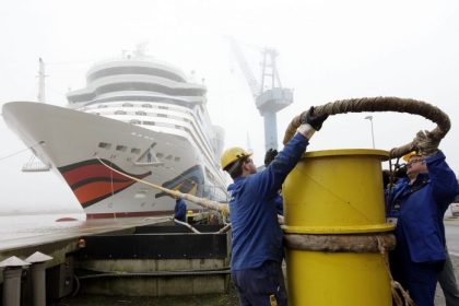 Rostock: Zehn Crewmitglieder von zwei Kreuzfahrtschiffen mit Corona infiziert