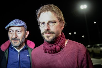 Türkei: Vier Amnesty-Vertreter zu Haftstrafen verurteilt – Peter Steudtner freigesprochen