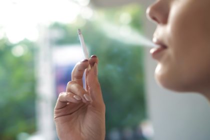 Viele Frauen hören im Geburtsjahr des ersten Kindes mit Rauchen auf