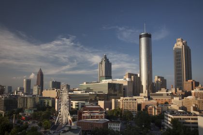 USA: Gouverneur von Georgia verklagt Bürgermeisterin von Atlanta wegen Maskenpflicht