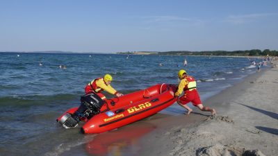 DLRG warnt: Weniger Rettungsschwimmer an Nord- und Ostsee als sonst