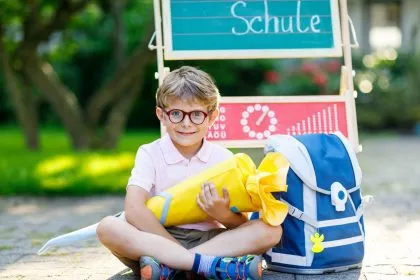 Smartphones gehören nicht in die Schultüte