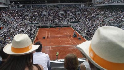 Tennis-Fans bei French Open in Paris zugelassen