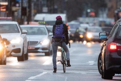 ADAC: Klimaschutz darf Mobilität nicht einschränken – Verbrennungsmotor weiter wichtig