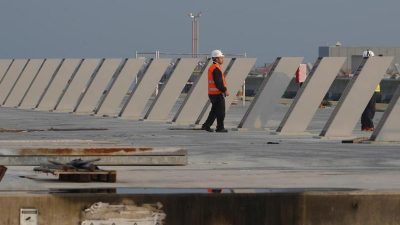 Nach zahlreichen Korruptionsskandalen endlich fertig: Venedig testet Hochwasserschutz-Anlage