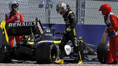 Renault-Pilot Ricciardo übersteht Trainingscrash unverletzt