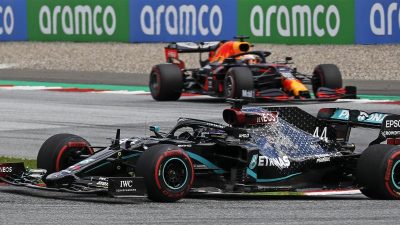 Totalschaden für Vettel und Ferrari – Hamilton siegt