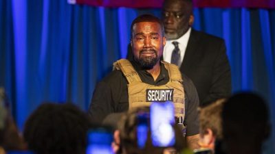 Kanye West bricht bei erstem Wahlkampfauftritt in Tränen aus