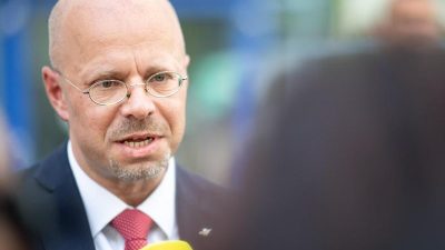 Kalbitz will weiter AfD-Fraktionschef in Brandenburg sein