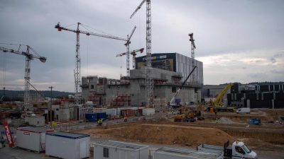 Kernfusionsreaktor Iter: Traum von sauberer sicherer Energie oder finanzielles Fass ohne Boden?