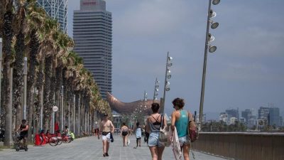Bundesregierung gibt Reisewarnung für Teile Spaniens heraus: Barcelona betroffen