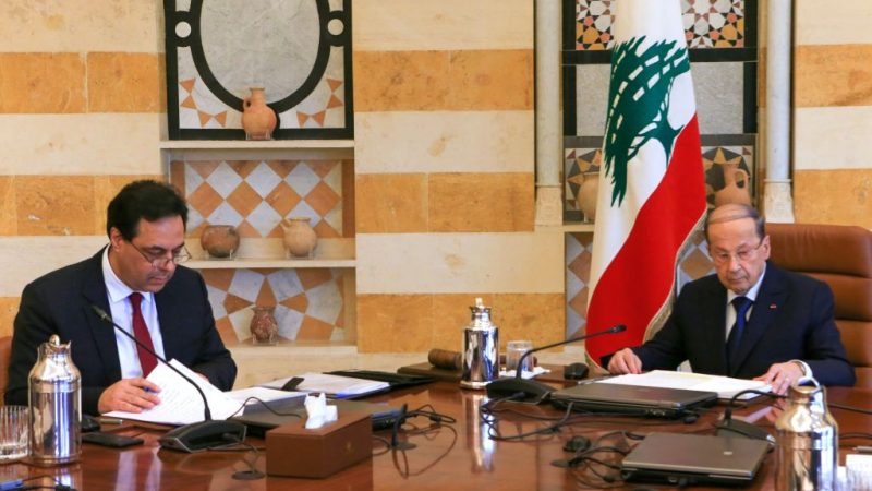Explosionen in Beirut: Libanons Präsident zieht auch Anschlag als Ursache in Betracht