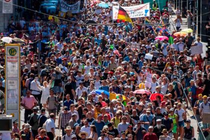 Verfassungsrechtler: Für ein Demo-Verbot gibt es hohe Hürden