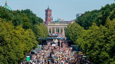 Berliner Gericht kippt Demoverbot – Maskenpflicht gehört nicht zu den Auflagen