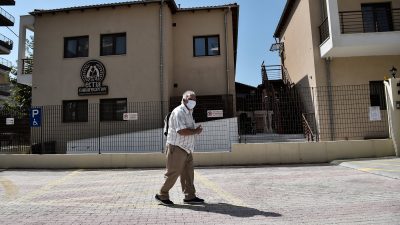 Griechenland führt Maskenpflicht für Mykonos und Chalkidiki ein