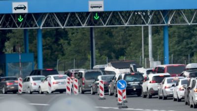 Bis zu zehn Stunden Wartezeit: Grenzstau von Slowenien nach Österreich