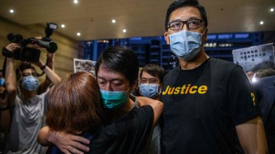 Pekings Sicherheitsgesetz für Hongkong: Zwei Abgeordnete der Opposition festgenommen