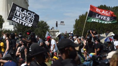 „Black Lives Matter“-Protest in Washington – Trump: Rassenhass wird von Medien geschürt