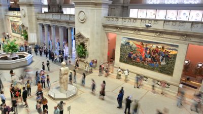 Hunderte Besucher bei Wiedereröffnung des Metropolitan Museums in New York