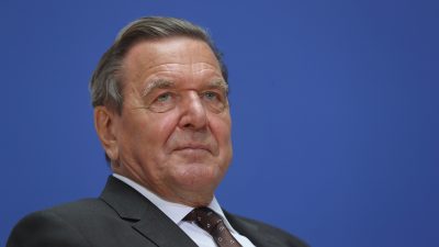 Lauterbach schämt sich für Schröders Moskau-Reise