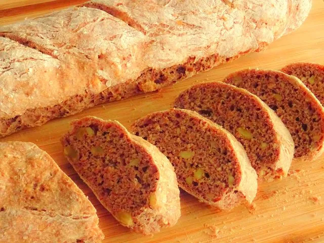 Walnuss-Baguette