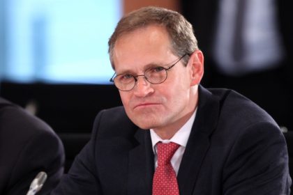 Berlins Regierender Bürgermeister kündigt neue Corona-Einschränkungen an