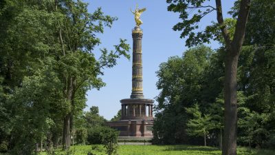 Corona-Politik-Demos in Berlin: Zelt im Tiergarten angezündet – Mordkommission ermittelt
