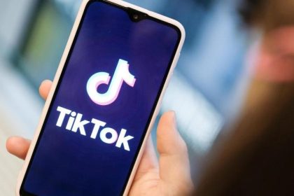 Schulen warnen vor TikTok-Trend – mehrere Knochenbrüche nach „Superman-Challenge“
