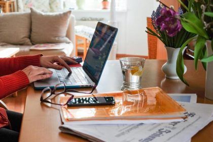 Umfrage: Homeoffice und Onlinekonferenzen wird in vielen Fällen bleiben