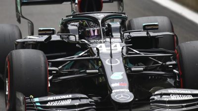 Defekt bei Vettel – Hamilton fährt im Training Bestzeit
