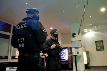 Polizei entdeckt bei Razzia in Niedersachsen mehr als 150 Kilogramm Drogen