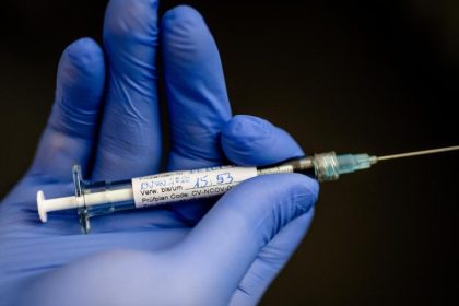 Tübinger Universitätsklinik startet Test zu Corona-Impfstoff