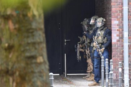 Fehlalarm an Berliner Schule – Polizei rückte mit 80 Einsatzkräften an
