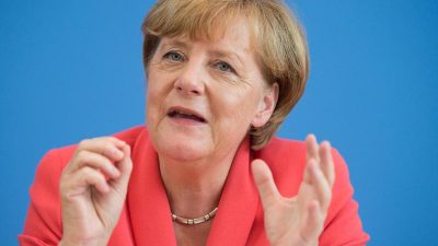 Merkel will Gesundheitsämter stärken und deutlich mehr Stellen schaffen