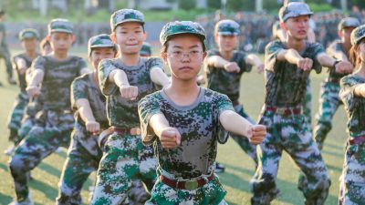 US-Verteidigungsministerium alarmiert: China hat aktuell „das größte Heer weltweit“ + Karten