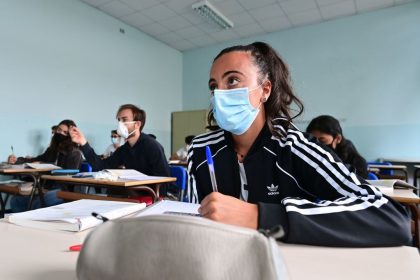 Corona-Pandemie: Erstmals seit sechs Monaten wieder Schule in Italien