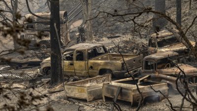 Verheerende Waldbrände in Kalifornien: Zehntausende Menschen ohne Strom